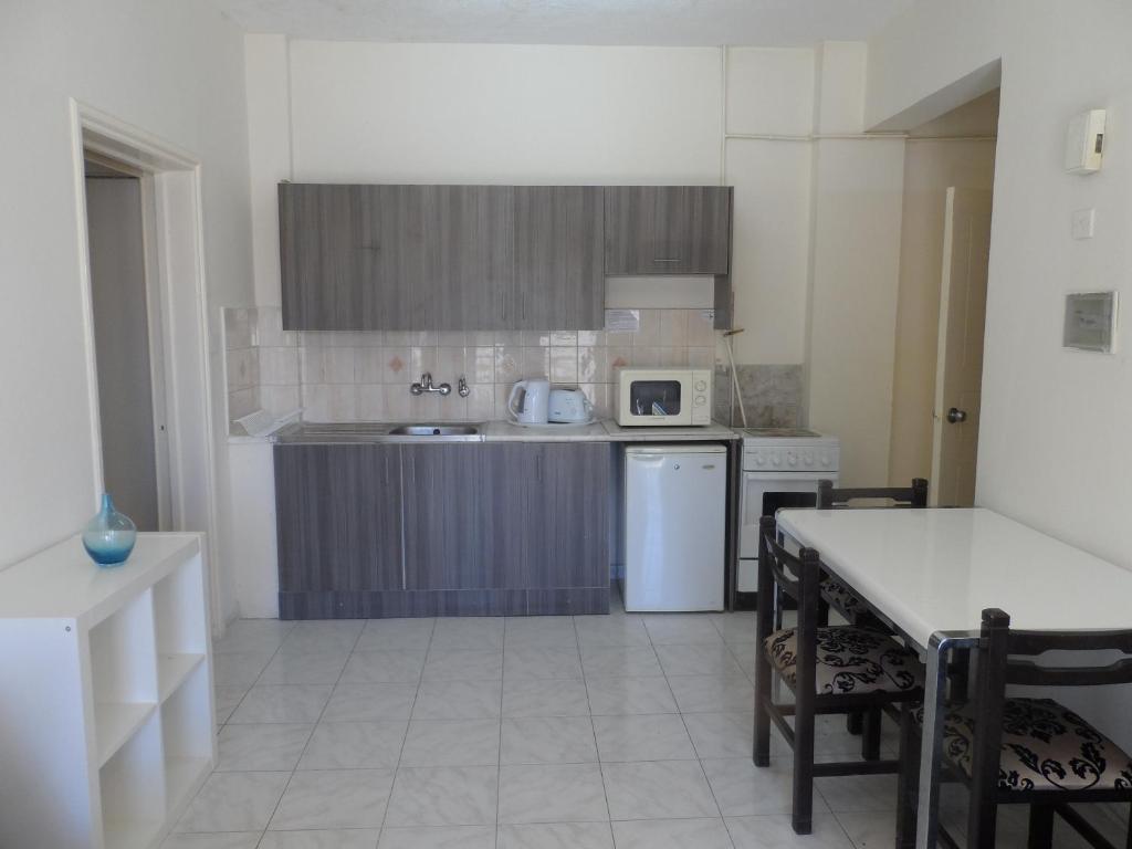 Geotanya Apartments Лімасол Екстер'єр фото
